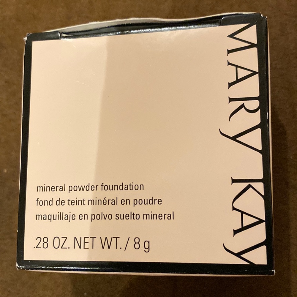 Mary Kay Mineral Powder Foundation (Bronze2)